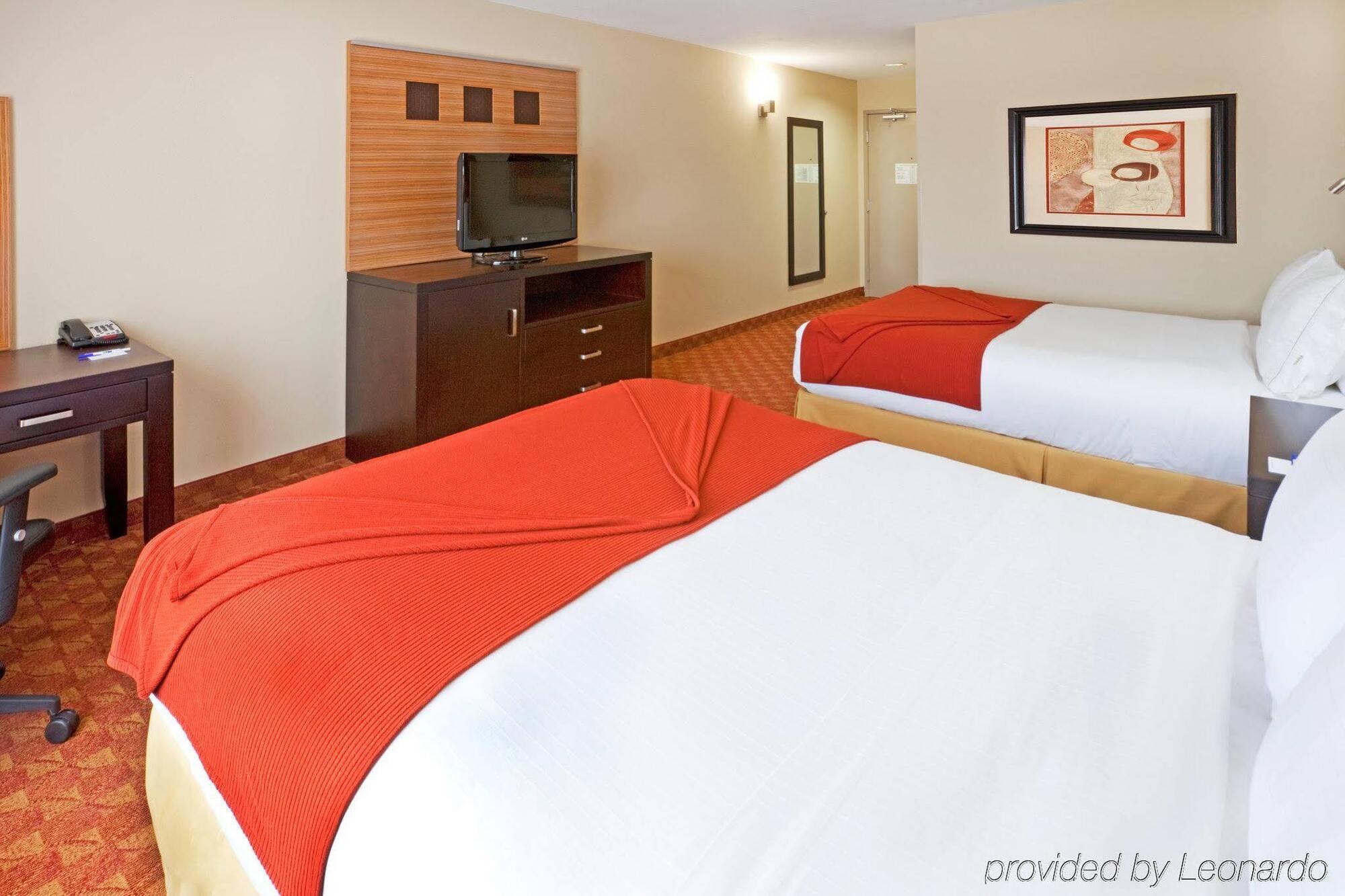Holiday Inn Express Hotel & Suites Plano West - Frisco By Ihg מראה חיצוני תמונה