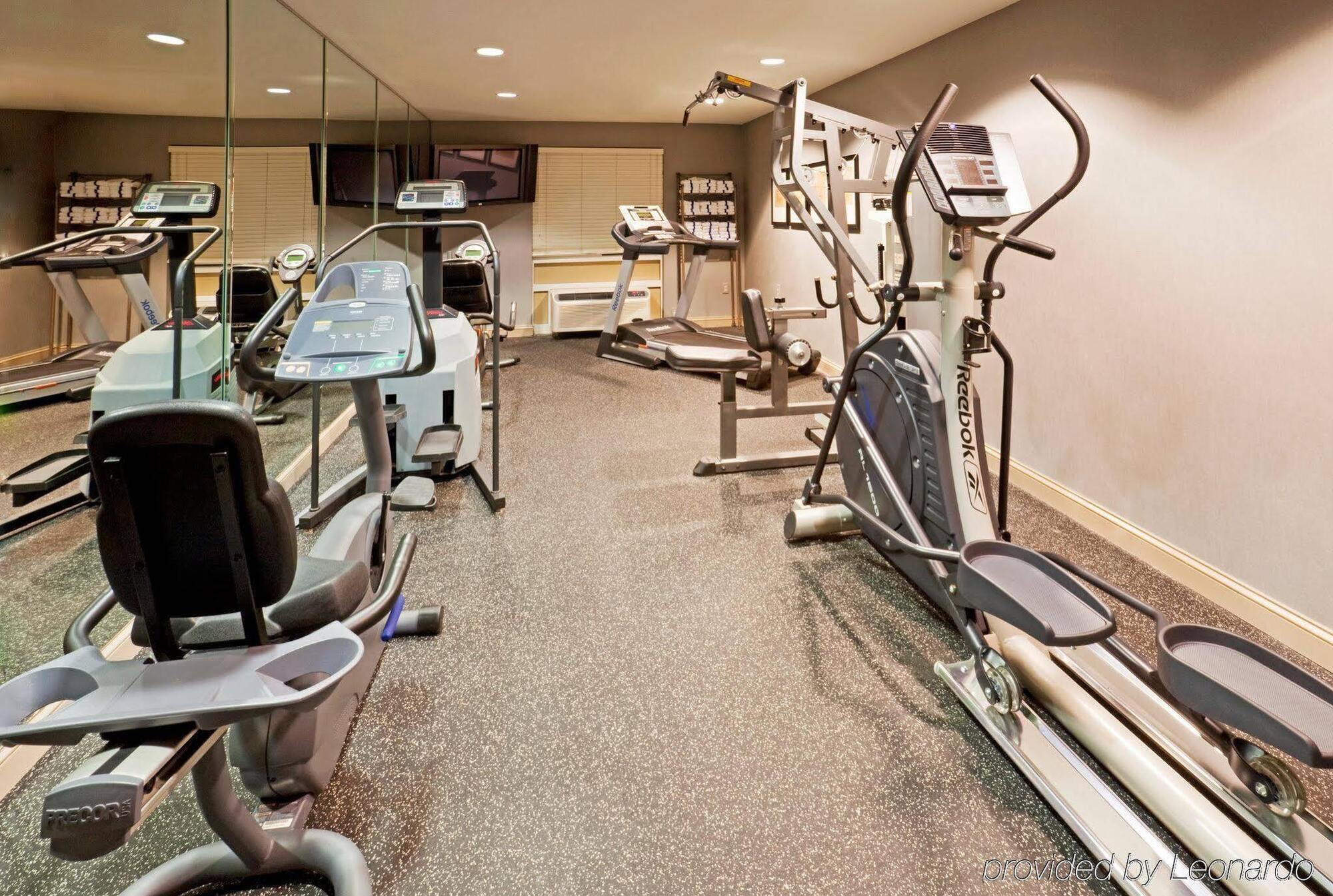 Holiday Inn Express Hotel & Suites Plano West - Frisco By Ihg מראה חיצוני תמונה